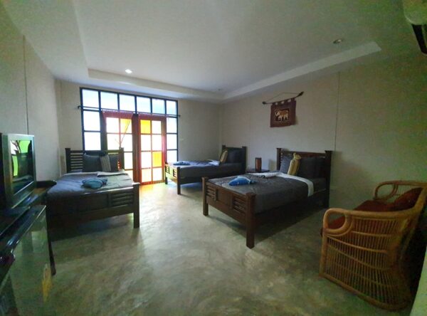 Deluxe Room type B ( 3 persons ) + BF